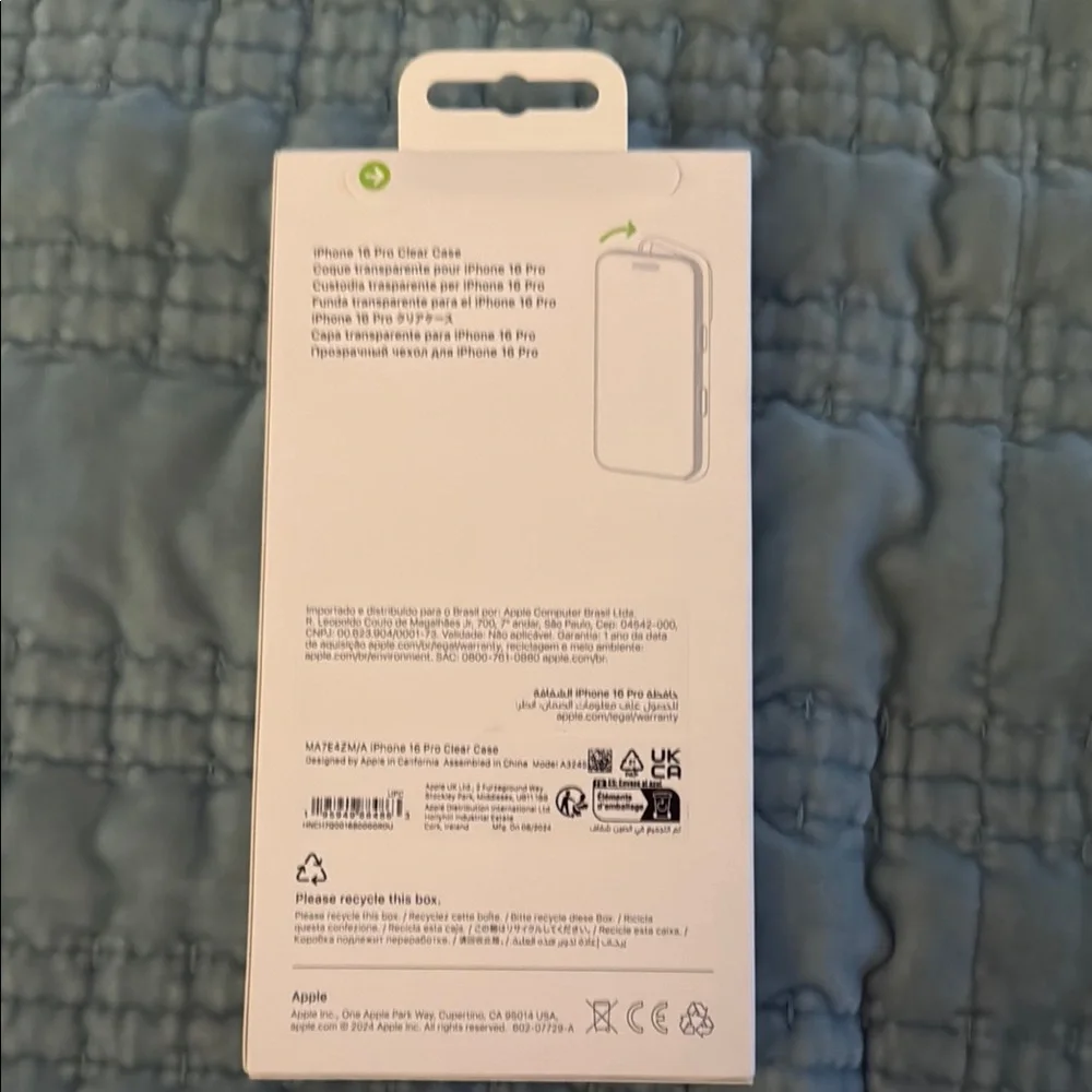 Apple iPhone 16 Pro Clear Case with MagSafe